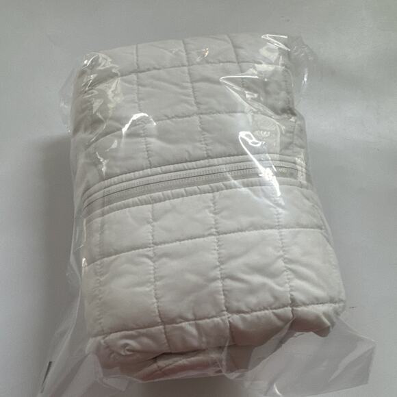 North Face Quilted Jacket Women’s Size XS White Gorpcore Hiking Outdoors - Picture 12 of 12